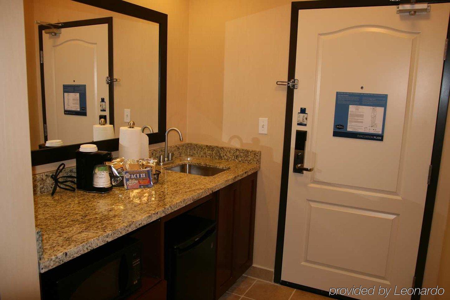 Hampton Inn & Suites New Castle, Pa Camera foto