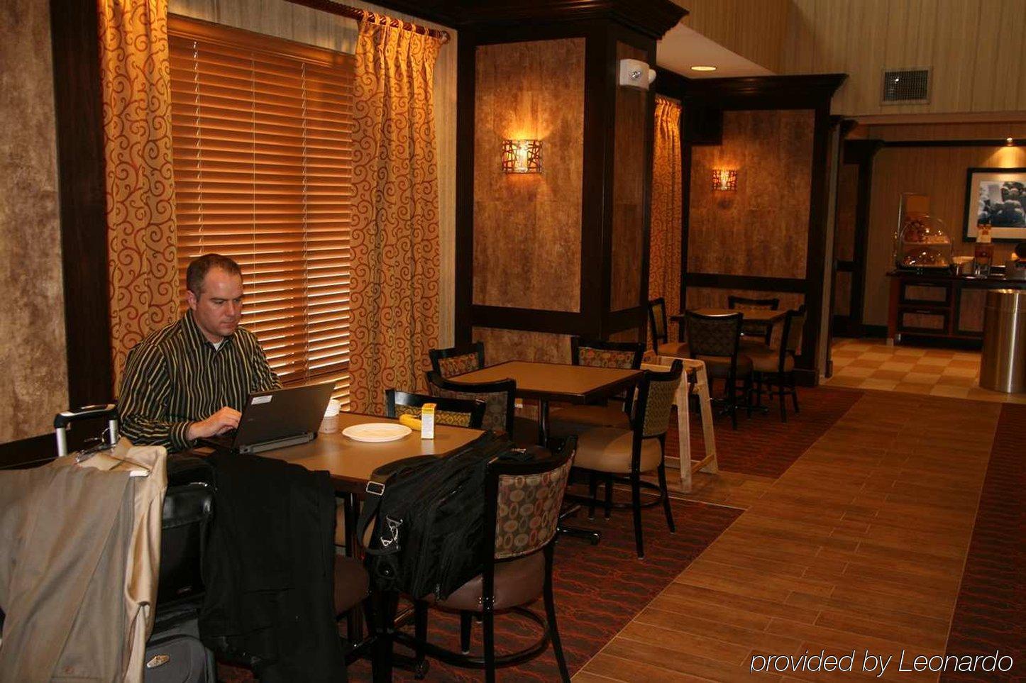 Hampton Inn & Suites New Castle, Pa Ristorante foto